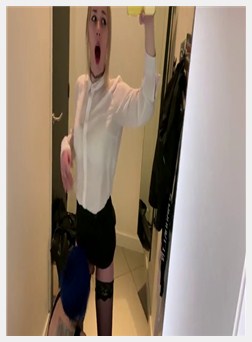 在更衣室吸走了一个易拉罐