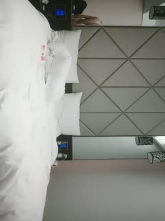 zhubo2021_12_4，返场极品学妹，【干净利速】，中场换套，首创新姿势，拎起来啪啪，清纯校园女神。今夜注定终身难忘