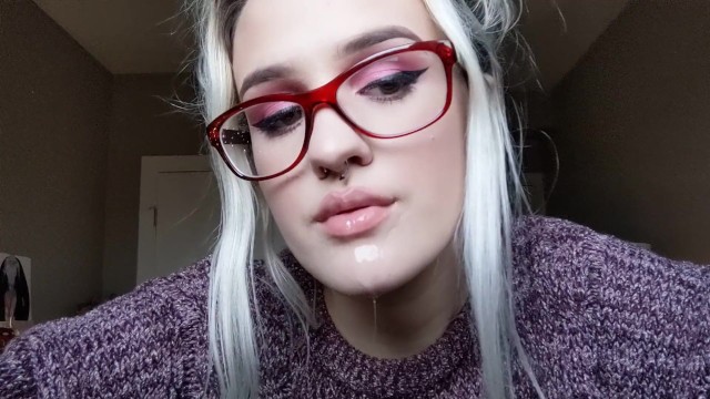 超级性感近嘴舌头