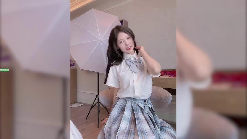 鸨哳喼稻W紅美女【抖娘利世】最新定制-捆綁秘書待莖佳陰雀紋和服極致誘惑bak