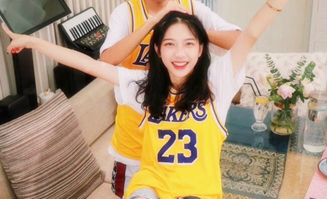 无套爆操啦啦队制服小姐姐淫语抽插嫩穴淫荡浪叫骑乘内射