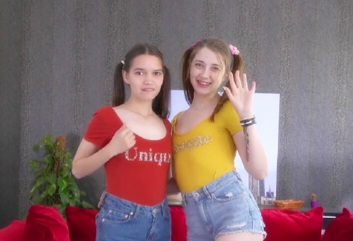 肥猪佬土豪老爹公寓双飞22岁俄罗斯身材娇小姐妹嫩嫩的无毛B换着干菊花也不放过这老头是真能干