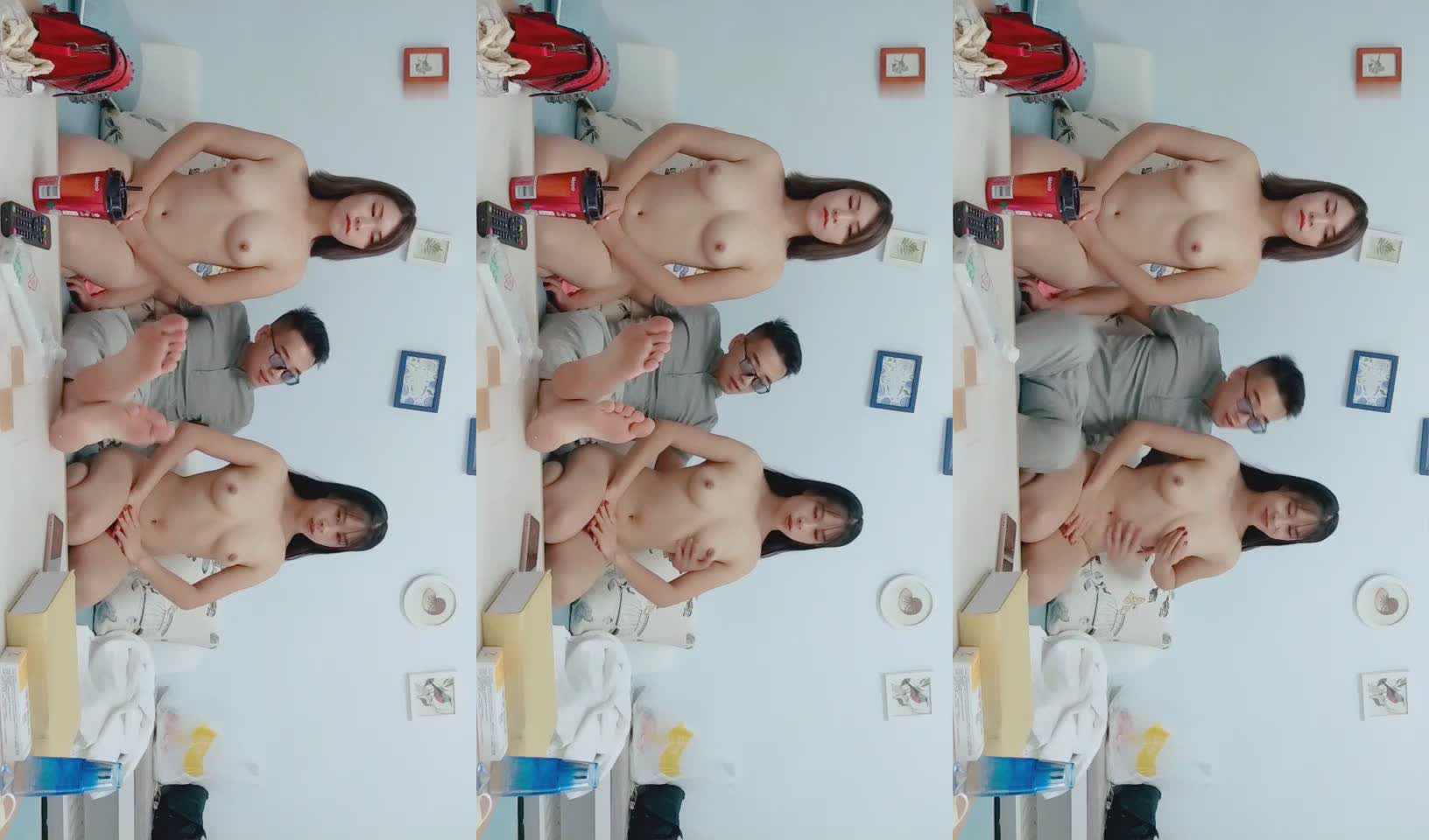 两个妹子脱光衣服练习完模特步就被眼镜小哥双飞