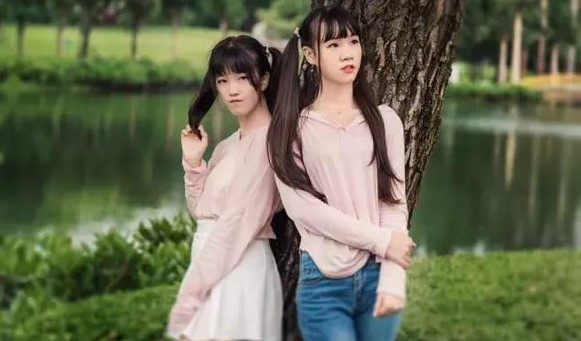 真实乱伦约操上网课00后表妹扎双马尾撅大屁股被后入