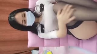 极品女神级美女【吸精小妖】午夜和炮友无套爆操 漂亮美乳 长腿黑丝 浪叫不止 爆精直接内射