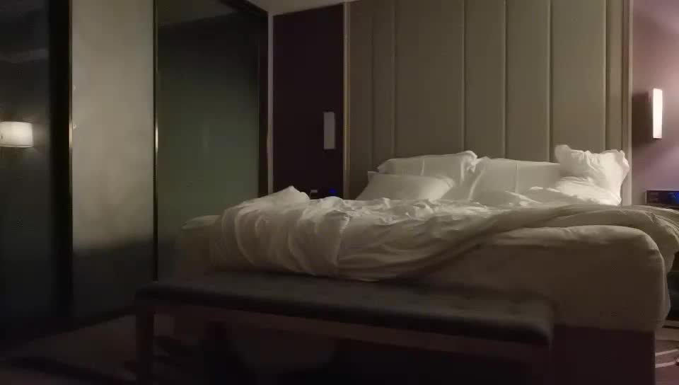 子当持中出彼女