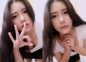 极品黑色齐B短裙美女主播先跳了一段很骚的艳舞