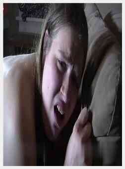 中西部的猫恋人场景