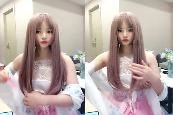 异国风情高颜值妹子全裸展现模特身材白皙大奶自慰粉木耳十足诱惑