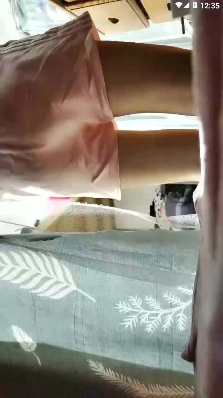 带你偷窥大学女生寝室的无限春光【大一妹妹】真实女生寝室