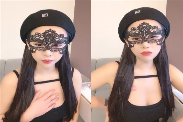 面罩红唇新人网红小姐姐和男友激情揉捏大奶子舔屌口交浴室湿身诱惑翘起大屁股69姿势舔菊后入猛操