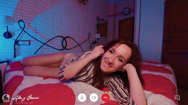 哎呀，我在和送披萨的家伙做爱的时候忘了关掉Skype