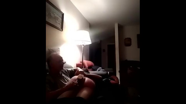 爸爸打了我一巴掌