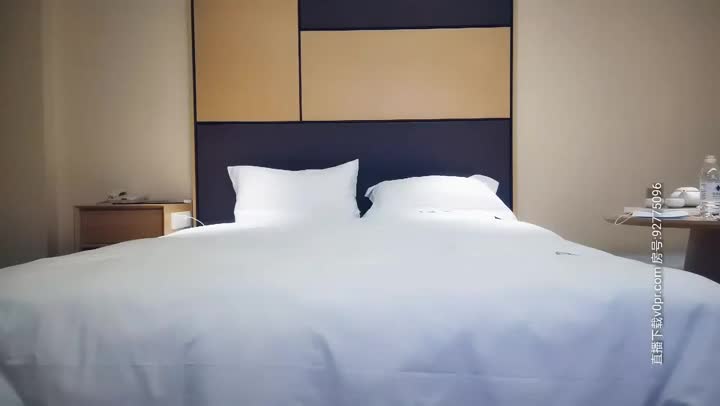 【AI高清画质2K修复】2020 7 31，9总全国探花约了个苗条身材黑衣妹子，脱掉衣服舔奶口交上位骑乘大力猛操