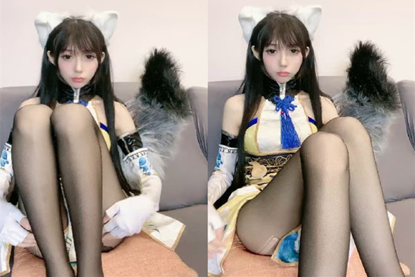二次元顶级尤物美少女COS装女神颜值黑丝美腿白虎美穴玻璃棒猛捅高潮出水流白浆