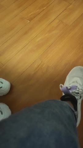 【换妻极品探花】，巅峰对决，三对夫妻淫乱，玩情趣游戏，对白精彩~换妻极品-20220814221232