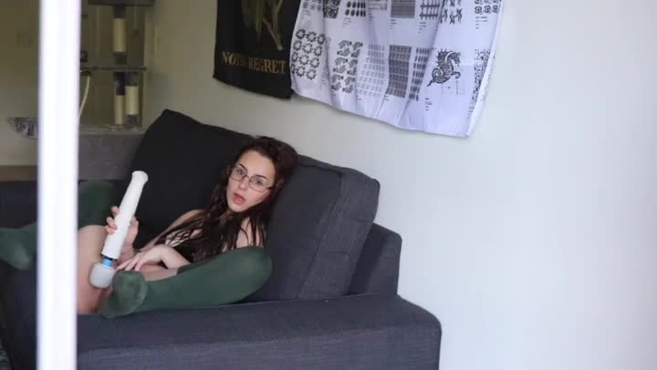 ManyVids - SadbaffoonPeeping Tom Gets Caught欧美