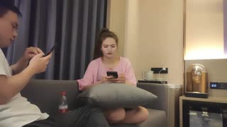 气质少妇啪啪，近距离特写口交抬腿侧入大力抽插猛操