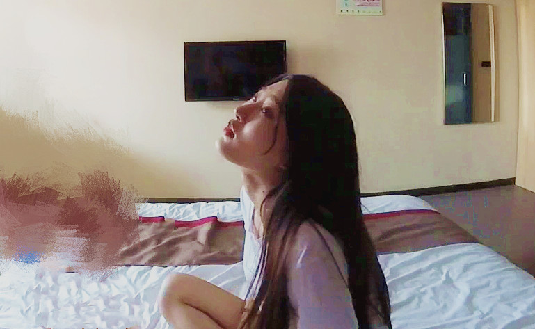 音乐学院网红脸女神身材真好还给毒龙按床上爆操都要干哭了