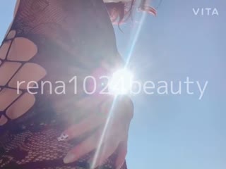 振动器自慰在公寓走廊和天台