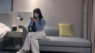 【探花寻花】深夜场高颜值蓝衣妹子啪啪，小编精选、看图就知道颜值多高