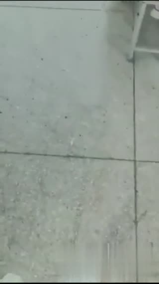 惊吓!!小学老师上课性欲难耐~竟直接在讲台上脱丝袜浪玩小穴~其他老师都惊呆了!!