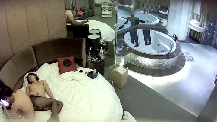 酒店偷拍系列20170103 冰女~2017 01 04 01 25 24 529