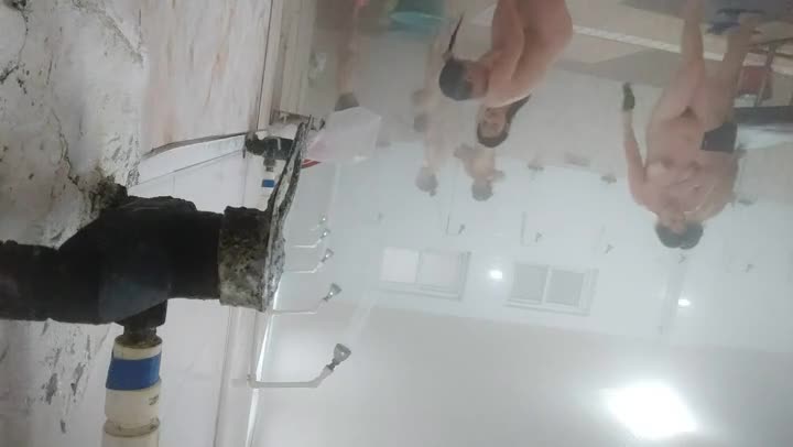 ZAY21103005~【全網首發】【浴室偷拍】2021年非常真實的國內浴室資源，某女子偷偷潛入拍攝更衣搓背洗澡 稀缺資源勁爆收藏～19V高清原版~2 5