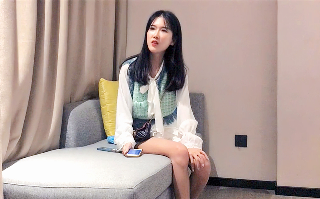 温柔气质苗条妹子个性温柔配合度又高能啪上一整夜