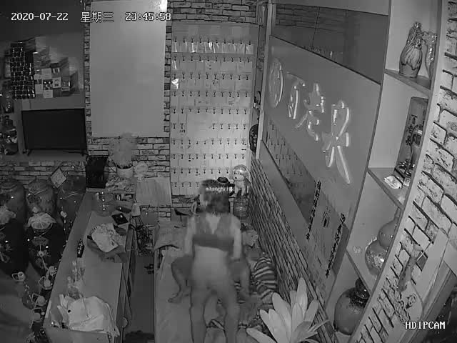 精心整理家庭摄像头破解TP合集夫妻私密生活真实大揭密不管白天晚上只要有机会就搞大叔客厅干媳妇和厨房后入大屁股骚女很刺激~合集~3222222222 37 new