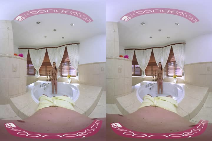 18VR Morgan Rodriguez And Gina Gerson Share Cock VR Porn01