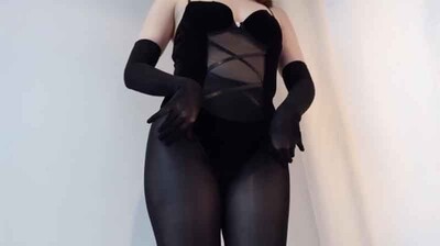 办公室兔女郎制服诱惑 极品嫩妹翘臀后入娇喘连连