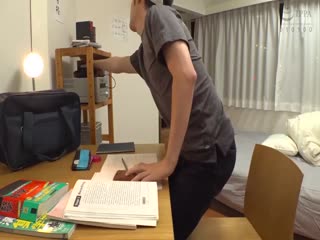 H不好~但我会告诉你怎么接吻！”一个吻得很好的岳母