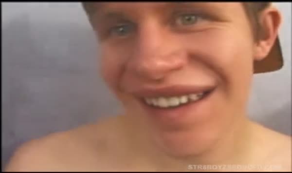 A hunk man wanted to make his dick bigger and massage it81