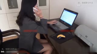 原来平时端庄的秘书私底下也这么淫荡