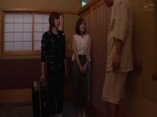 中出大会 只有我不知道的故乡风俗 人妻被全村人睡了 星亚爱梨