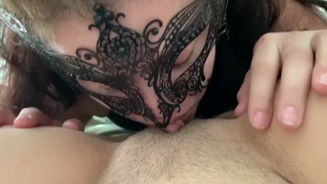 蒙面女同性恋做爱女朋友家庭舞会