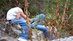 公园偷拍到的情侣