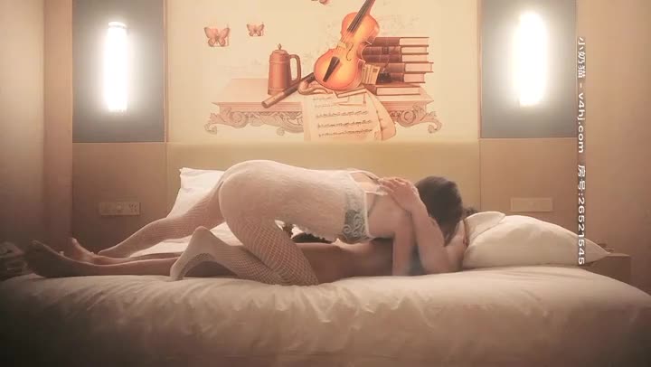 91沈先生1130夜总会苗条小姐姐