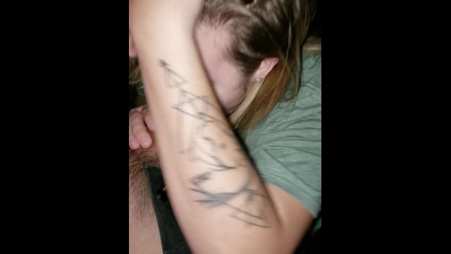 最好的朋友欺骗女友布洛洪