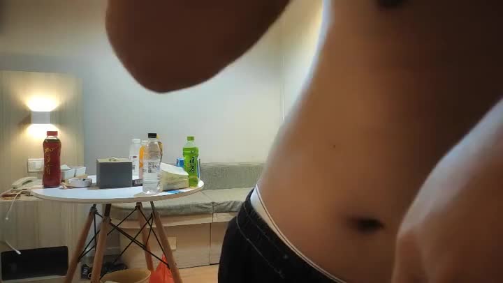 《专找老阿姨》深夜约了个生意不错的灰发小妹上门服务 警惕性很高差点被她发现 new