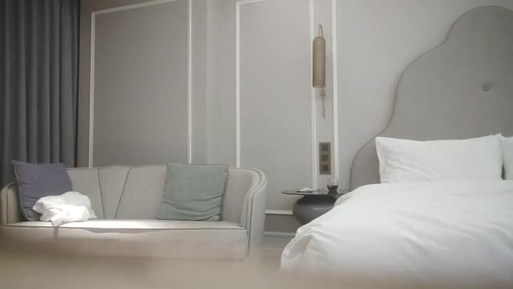 STP24345 2800网约外围 阴毛好多 一舔逼爽得乱耸 白浆把套子都搞白了 全程换了两个套套 好激情~STP24345