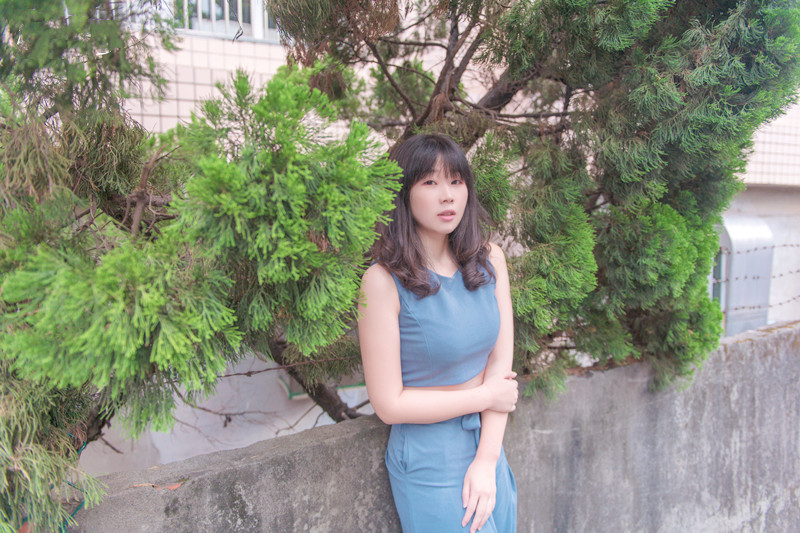 小妹被入珠神屌搞到一面呻吟哀嚎一面忍不住连续粉穴潮吹喷发全裸无遮