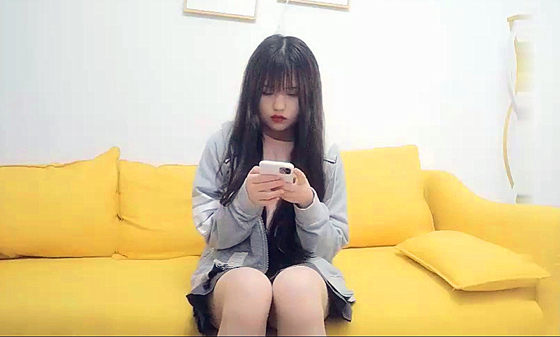 甜美纹身萌妹子啪啪抬腿后入抱起来操无套特写抽插猛操