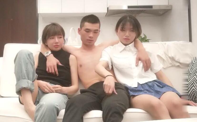 源码高清录制鸭哥全国嫖妓沙发双飞两个颜值不错的妹子各种高难度动作啪啪