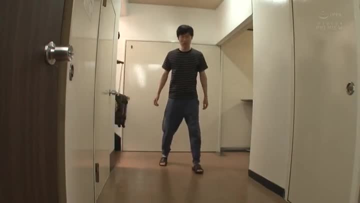 PRED173中文字幕纯净完整版與緊身裙大姊提出勇氣的處男純愛性交我和我的祖国2019佐佐木夢