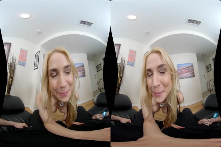 Angie Moon is dreaming of anal sex in her sleep00