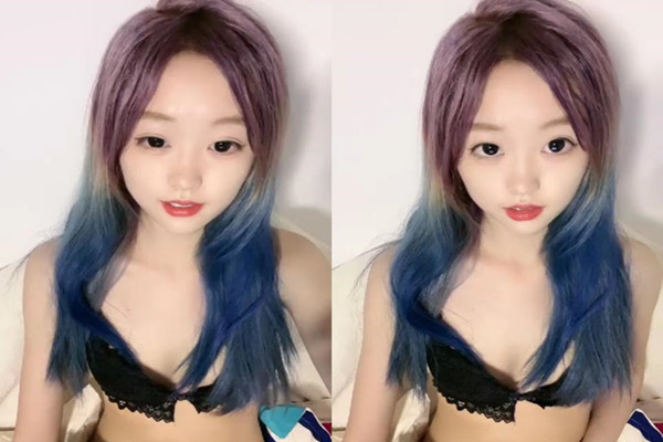 高颜值极品美少女新染的蓝发苗条贫乳奶子揉捏掰开紧致粉穴