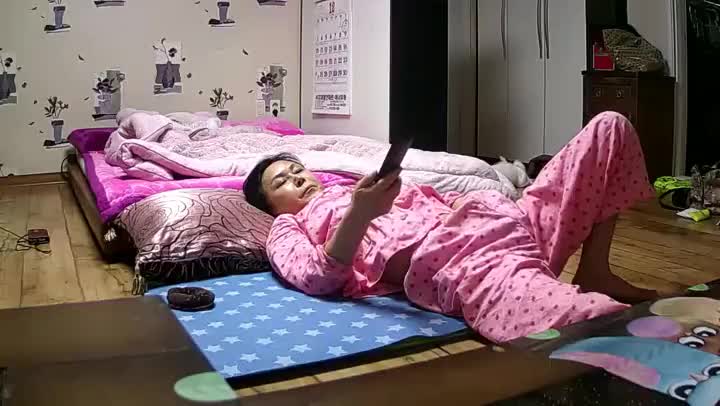 老熟女需要了只好自慰揉阴蒂new