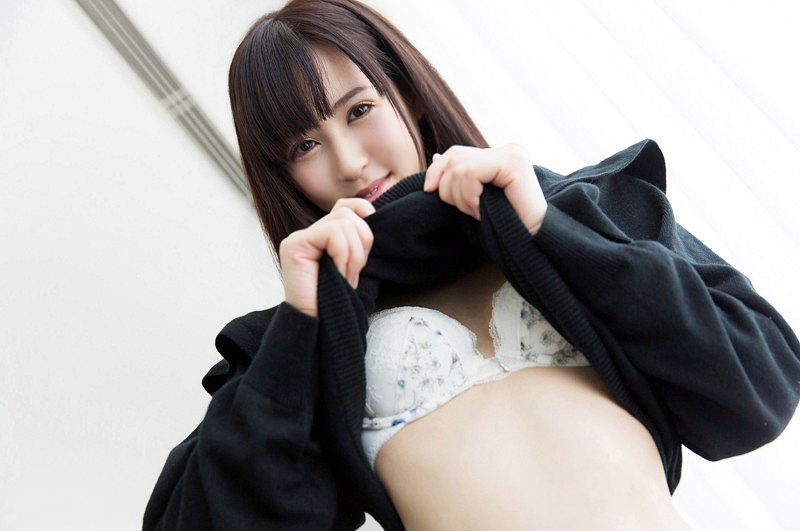 娇羞迷人的兼职大二女大生害羞的模樣真是像极了愛情